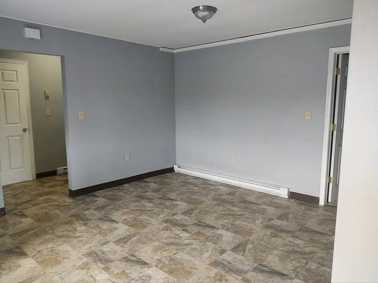 127 Brook St #2 — Photo 9