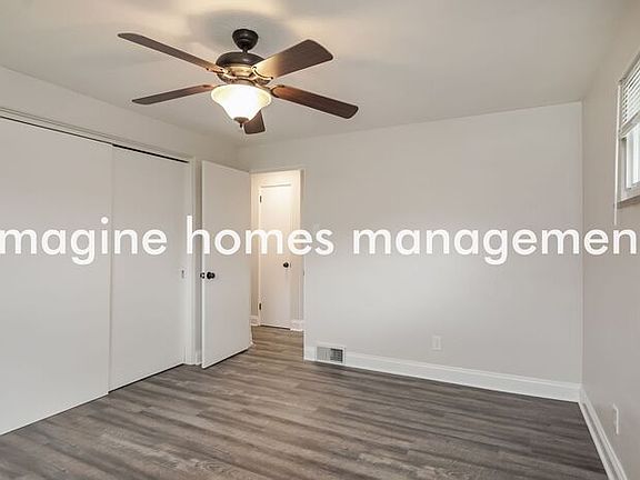 5th image of 3054 S Park Rd