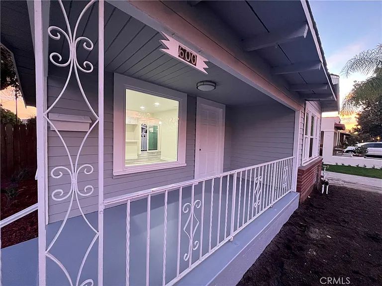 600 W Wilshire Ave — Photo 3