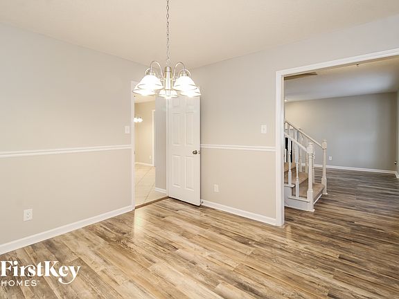 4th image of 4209 Queen Victoria Pl