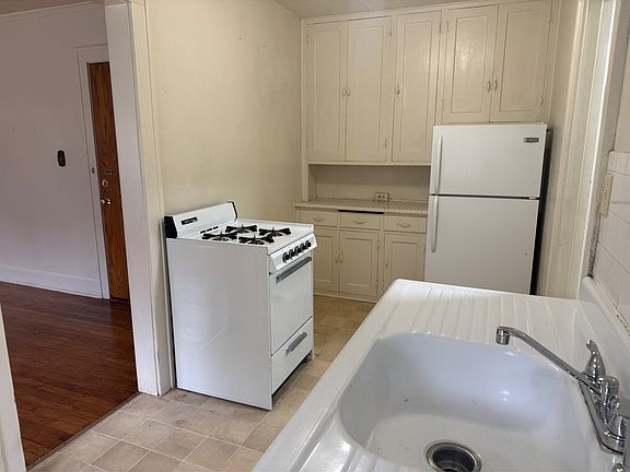 5th image of 2303 Melrose St #1
