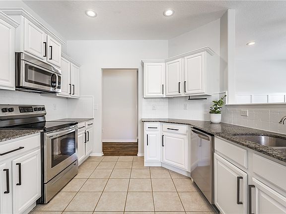3rd image of 670 Morningside Dr