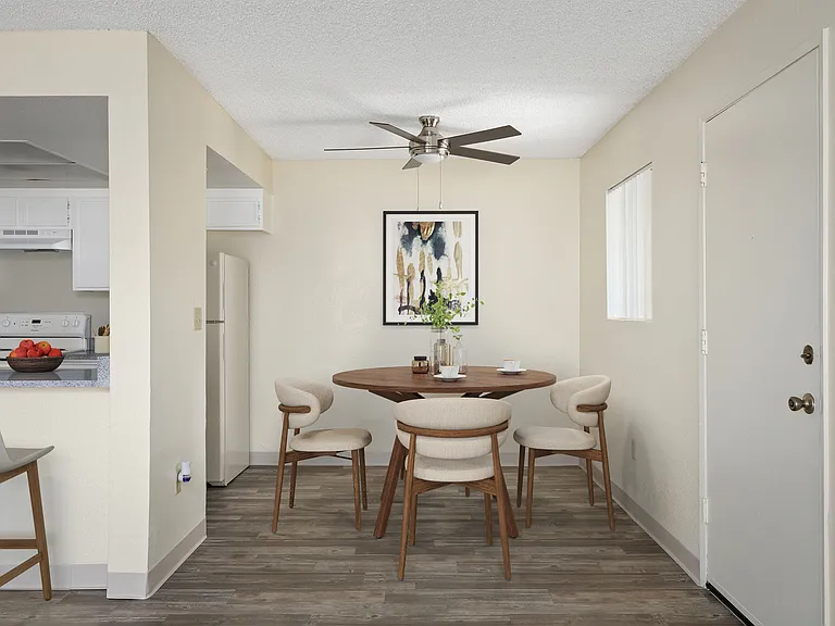 Sommerset Apartments — Photo 5