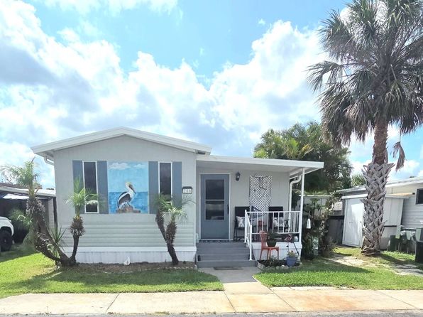 206 White Squirrel Cir, Ruskin, FL 33570
