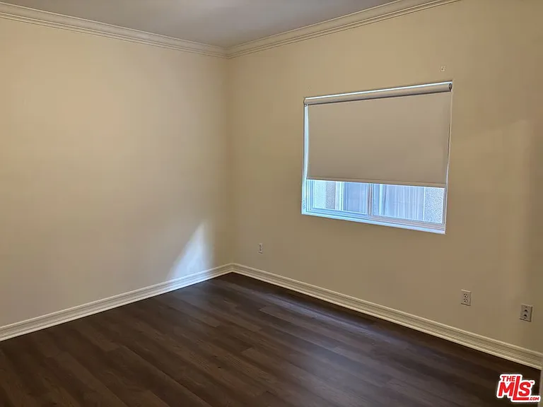 2335 S Bentley Ave #104 — Photo 37