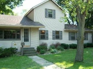 841 E North St, Whitewater, WI 53190