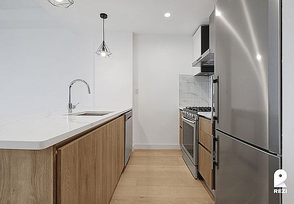 3rd image of 148-37 88th Ave #7B