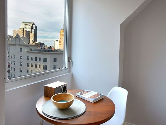 5th image of 25 Murray St APT 10C