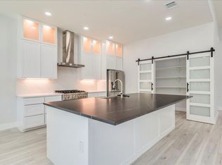 1215 Howard St, Taylor, TX 76574