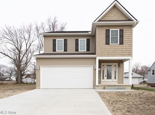 24431 Hartland Rd, Euclid, OH 44123