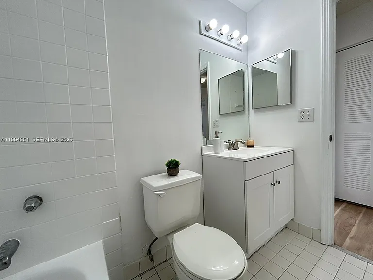 6255 Kendale Lakes Cir #225 — Photo 33