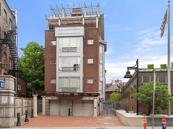 2nd image of 44 Prince St APT 402