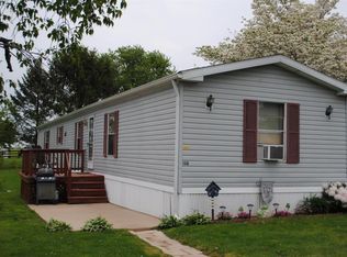108 Ricklin Dr, Leola, PA 17540