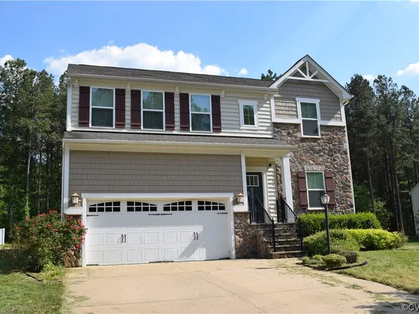 1315 Eagle Pl, North Prince George, VA 23860