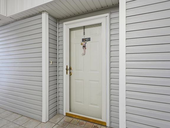3rd image of 6103 N Ocean Blvd. #B-10