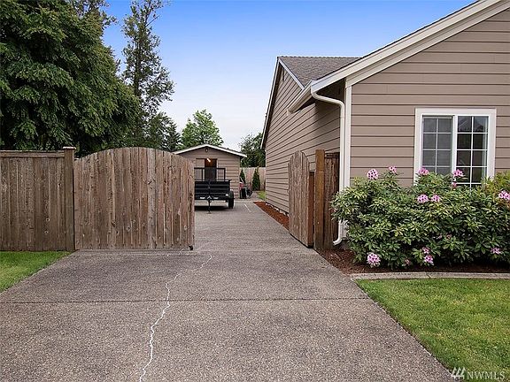 2nd image of 15008 148th St E