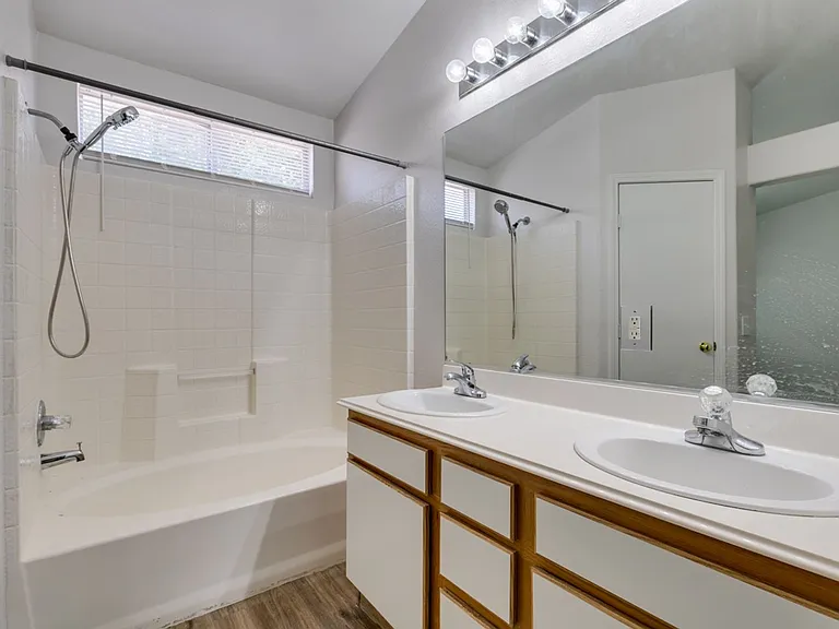9660 Crystal Ridge Rd — Photo 36