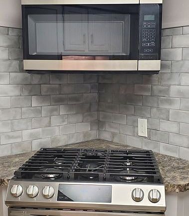 2nd image of 9611 Grandmont Ave