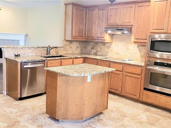 5th image of 9213 Blue Water Dr