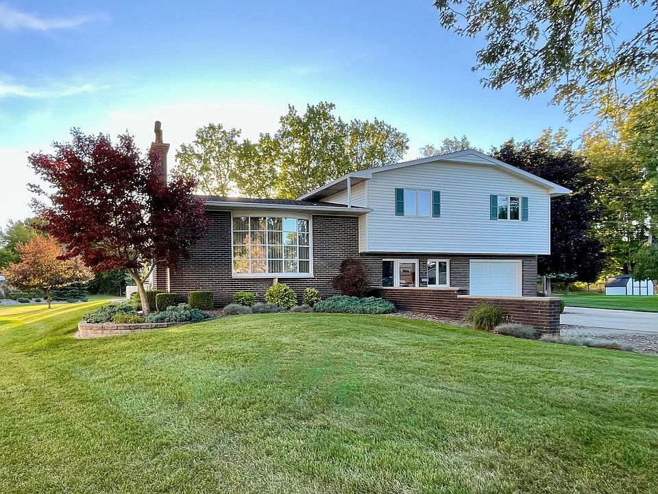 1st image of 251 Weitzel Dr