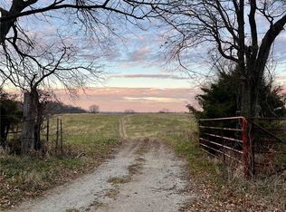 Ee Hwy, Richmond, MO 64085