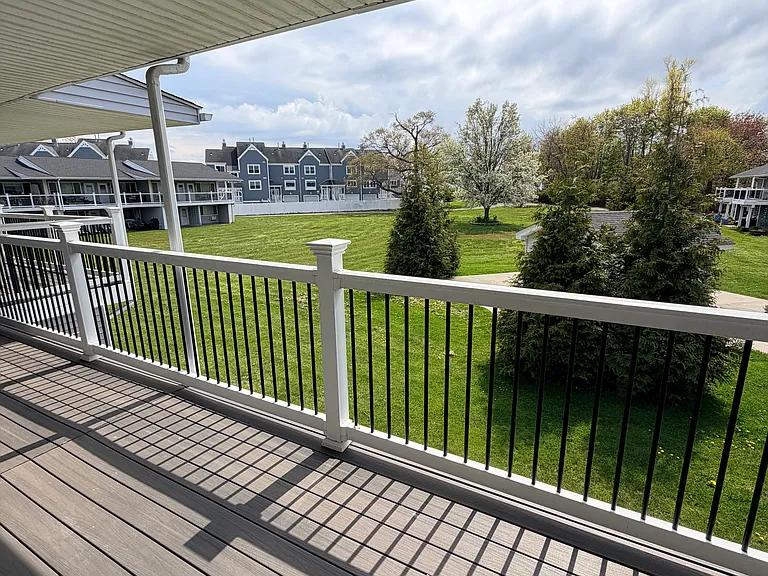 129 Cosey Beach Ave #B2 — Photo 16