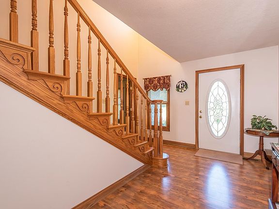 4th image of 280 Yockey Est