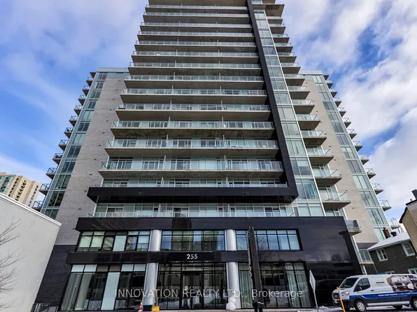 255 Bay St, Ottawa, ON