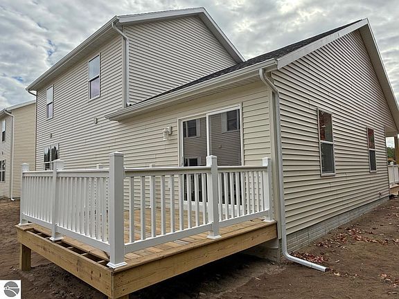 2nd image of 2878 Jade Ln