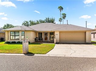7415 Golf Dr, Mission, TX 78572