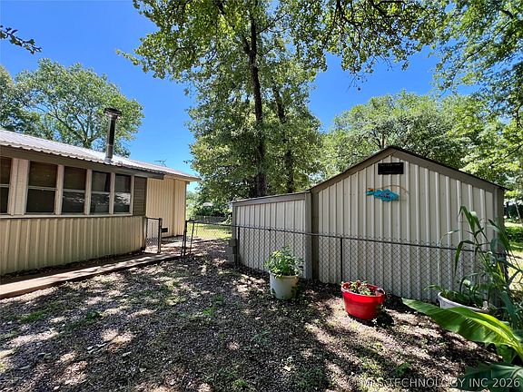 2nd image of 13297 Meadowlark Ln
