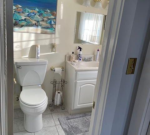 Full ensuite private bath