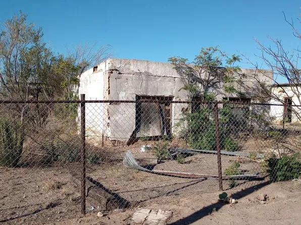 106 N California Ave, Valentine, TX 79854