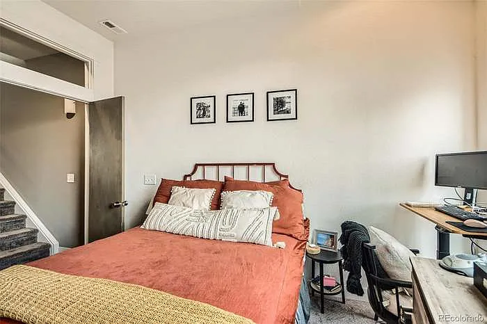 1020 W 37th Ave #1020 — Photo 13