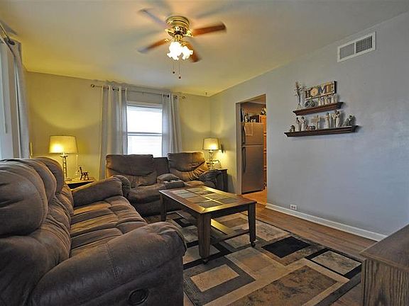 5th image of 4506 Silver Ln