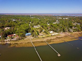 250 Atlantic Ave, Apalachicola, FL 32320