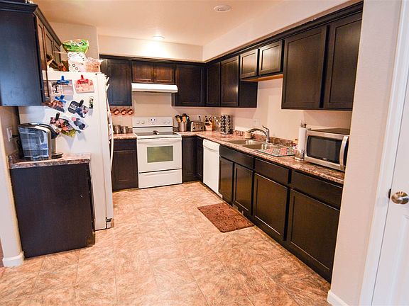 5th image of 4111 Moraine St