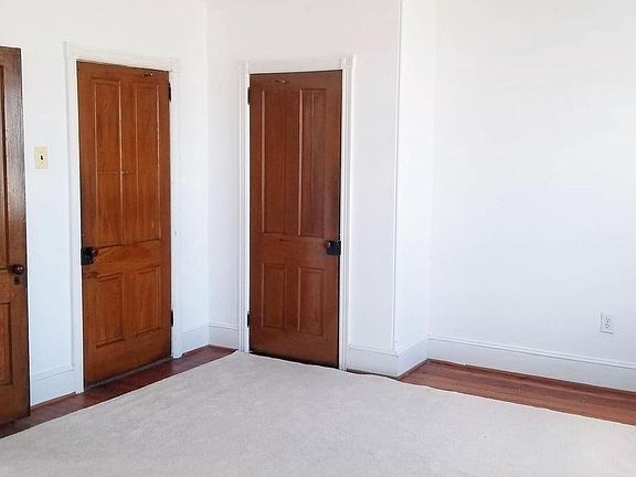 3rd image of 516 Franklin Ave #3