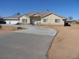 13176 Rancherias Rd, Apple Valley, CA 92308