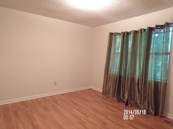 4th image of 4740 Chariot Dr