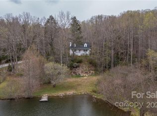 2129 Locust Grove Rd, Hendersonville, NC 28792