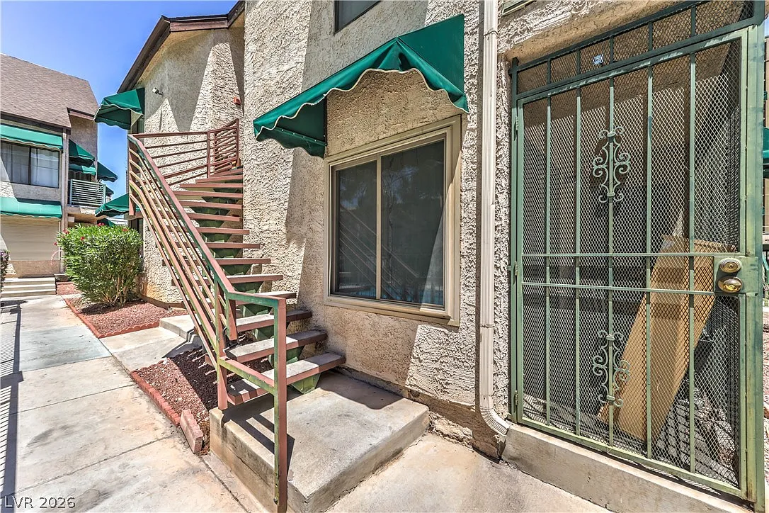 1 bed, 1.0 bath, 462 sqft, $1,050 — Photo 3