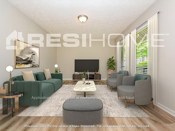 5th image of 3011 Woodfield Dr