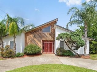 3624 N Hullen St, Metairie, LA 70002