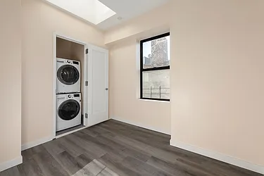 Rented by Silver Line Realty Group NY LLC