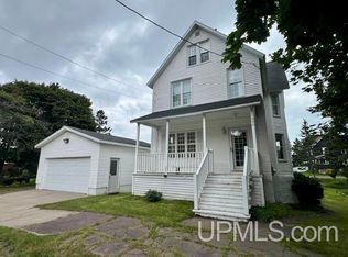 138 Amygdaloid St, Laurium, MI 49913