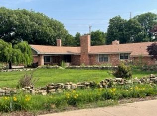 1600 N Ridgewood Dr, Wichita, KS 67208