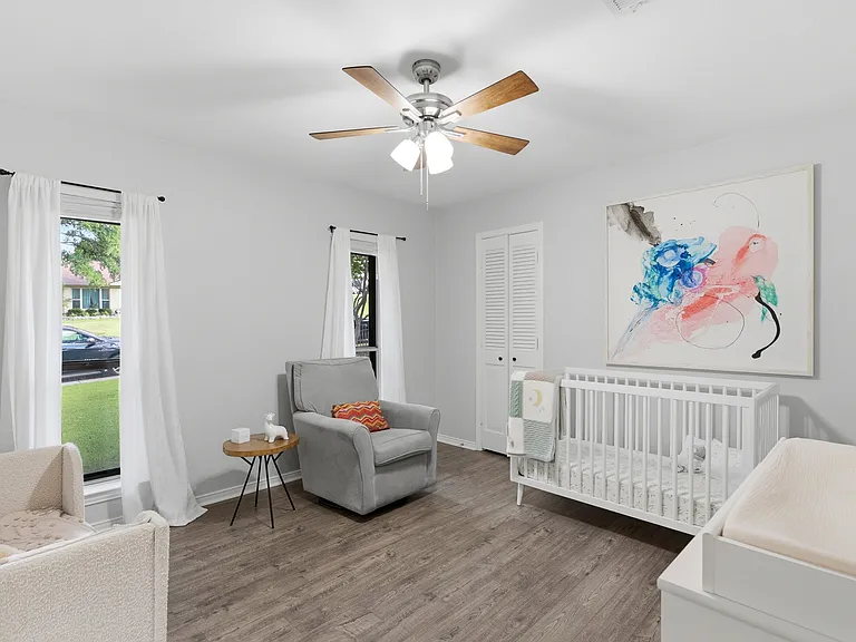 412 E Northgate Dr — Photo 18