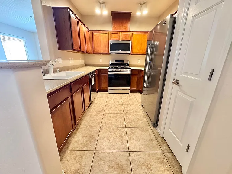 6868 Sky Pointe Dr #2139 — Photo 14