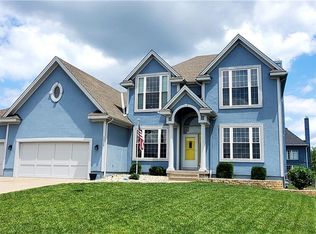 1512 SW 42nd Ct, Lees Summit, MO 64082